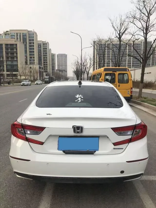 2018 Honda Accord 2.0L 146HP L4 E-CVT Hybrid,autocango,china used car exporter,china ev exporter,chinese used car exporter,chinese used ev exporter