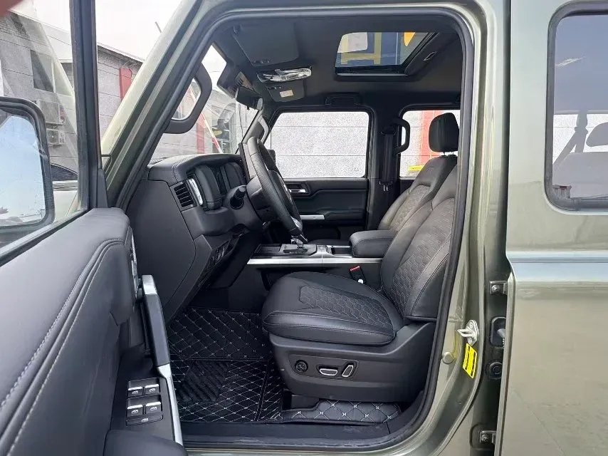 2024 212 212 T01 2.0T 252HP L4 8AT,autocango,china used car exporter,china ev exporter,chinese used car exporter,chinese used ev exporter