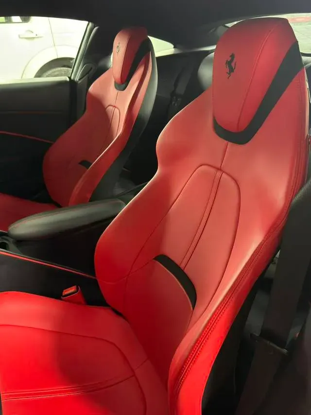 2020 Ferrari Roma 3.9T 620HP V8 8DCT,autocango,china used car exporter,china ev exporter,chinese used car exporter,chinese used ev exporter