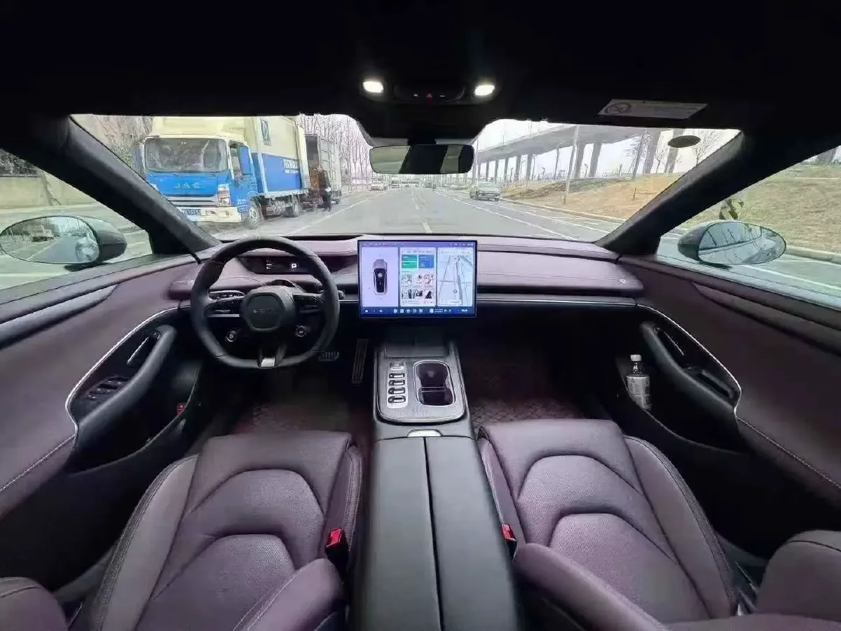 2024 MI SU7 BEV 101KWH,autocango,china used car exporter,china ev exporter,chinese used car exporter,chinese used ev exporter