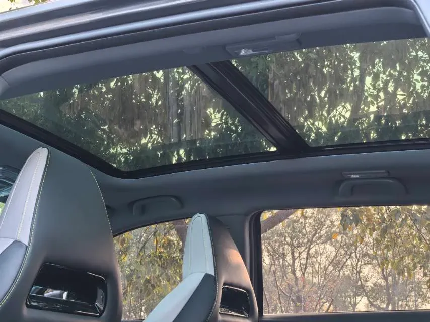 2023 ChangAn CS75 Plus 1.5T 188HP L4 8AT,autocango,china used car exporter,china ev exporter,chinese used car exporter,chinese used ev exporter