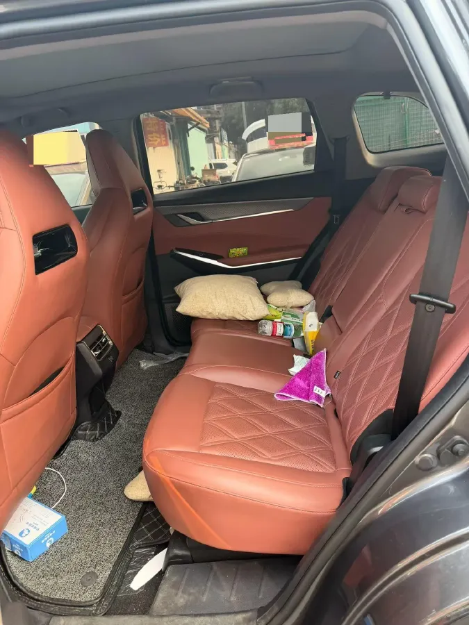 2023 ChangAn CS75 Plus 1.5T 188HP L4 8AT,autocango,china used car exporter,china ev exporter,chinese used car exporter,chinese used ev exporter