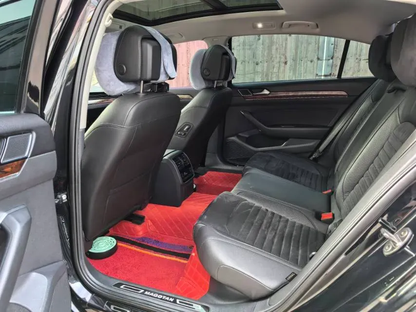 2018 Volkswagen Magotan 1.8T 180HP L4 7DCT,autocango,china used car exporter,china ev exporter,chinese used car exporter,chinese used ev exporter