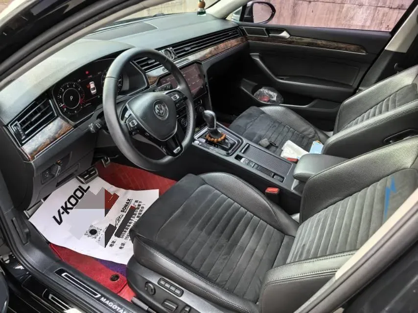 2018 Volkswagen Magotan 1.8T 180HP L4 7DCT,autocango,china used car exporter,china ev exporter,chinese used car exporter,chinese used ev exporter