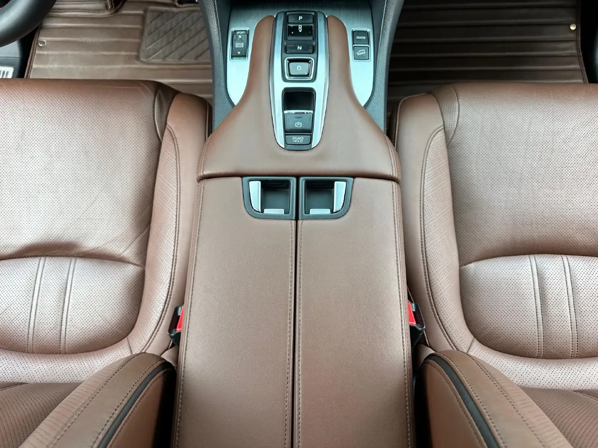 2020 Honda Avancier 2.0T 272HP L4 9AT,autocango,china used car exporter,china ev exporter,chinese used car exporter,chinese used ev exporter