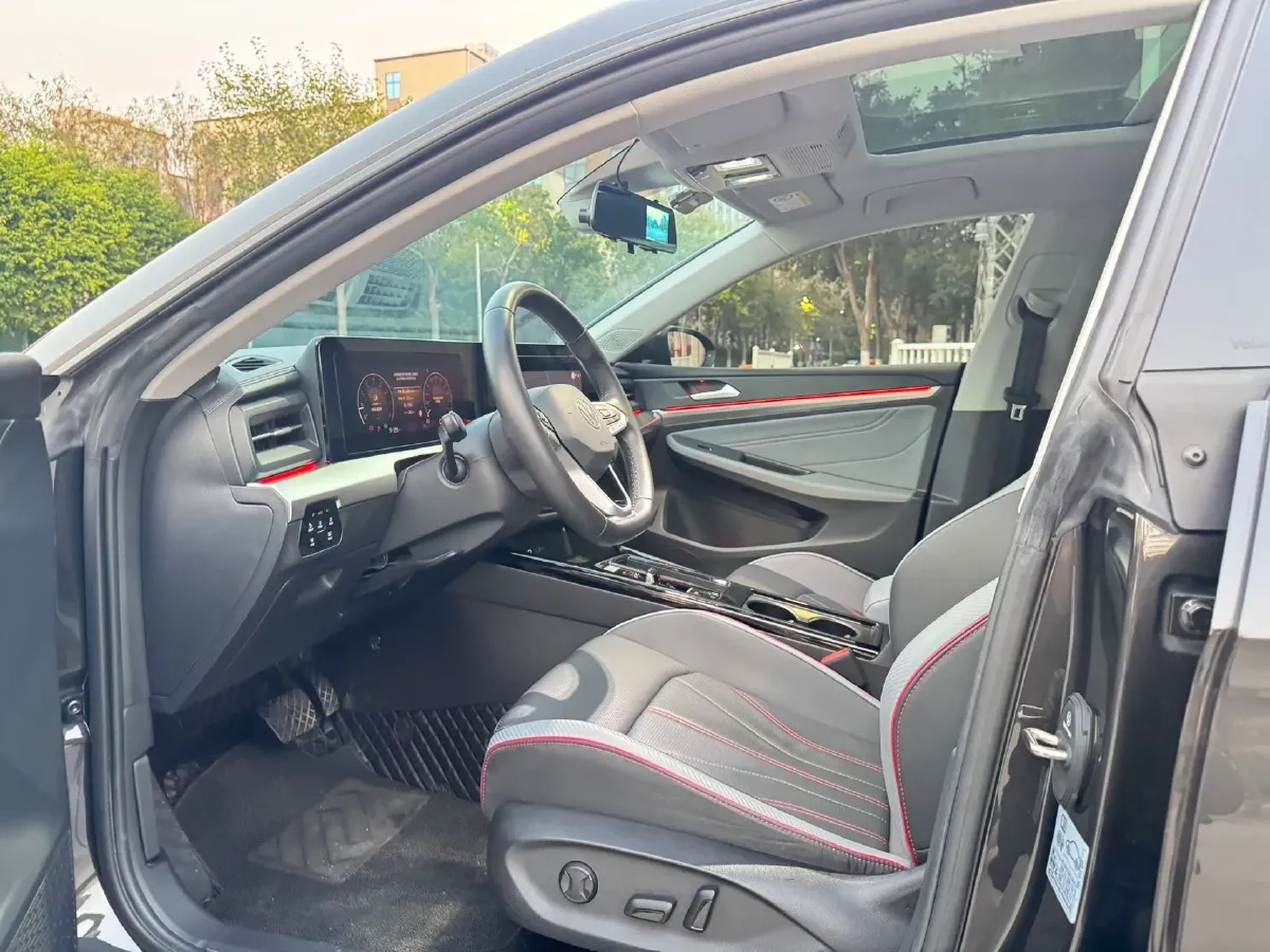 2022 Volkswagen Lavida 1.4T 150HP L4 7DCT,autocango,china used car exporter,china ev exporter,chinese used car exporter,chinese used ev exporter