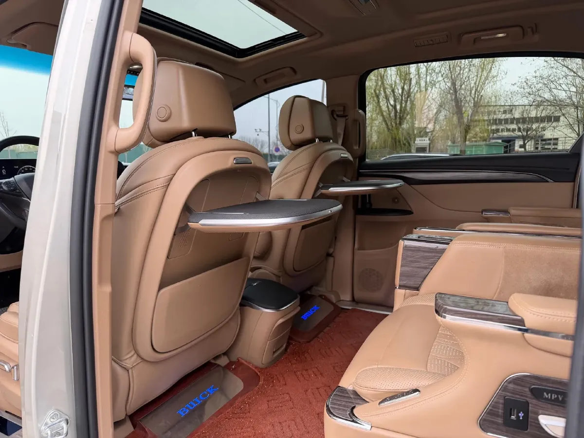 2020 Buick GL8 2.0T 237HP L4 9AT,autocango,china used car exporter,china ev exporter,chinese used car exporter,chinese used ev exporter