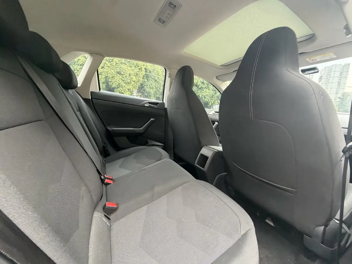 2019 Volkswagen Polo 1.5L 113HP L4 6AT,autocango,china used car exporter,china ev exporter,chinese used car exporter,chinese used ev exporter