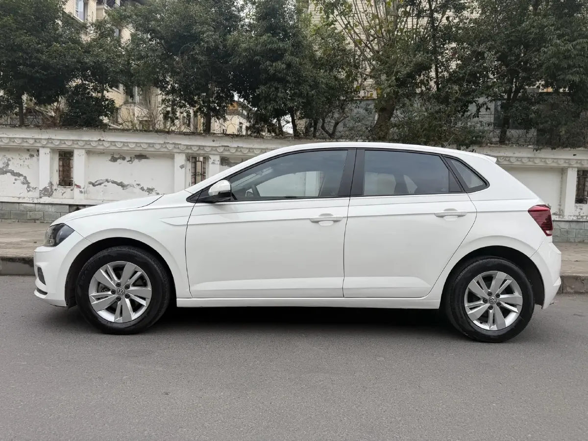 2019 Volkswagen Polo 1.5L 113HP L4 6AT,autocango,china used car exporter,china ev exporter,chinese used car exporter,chinese used ev exporter