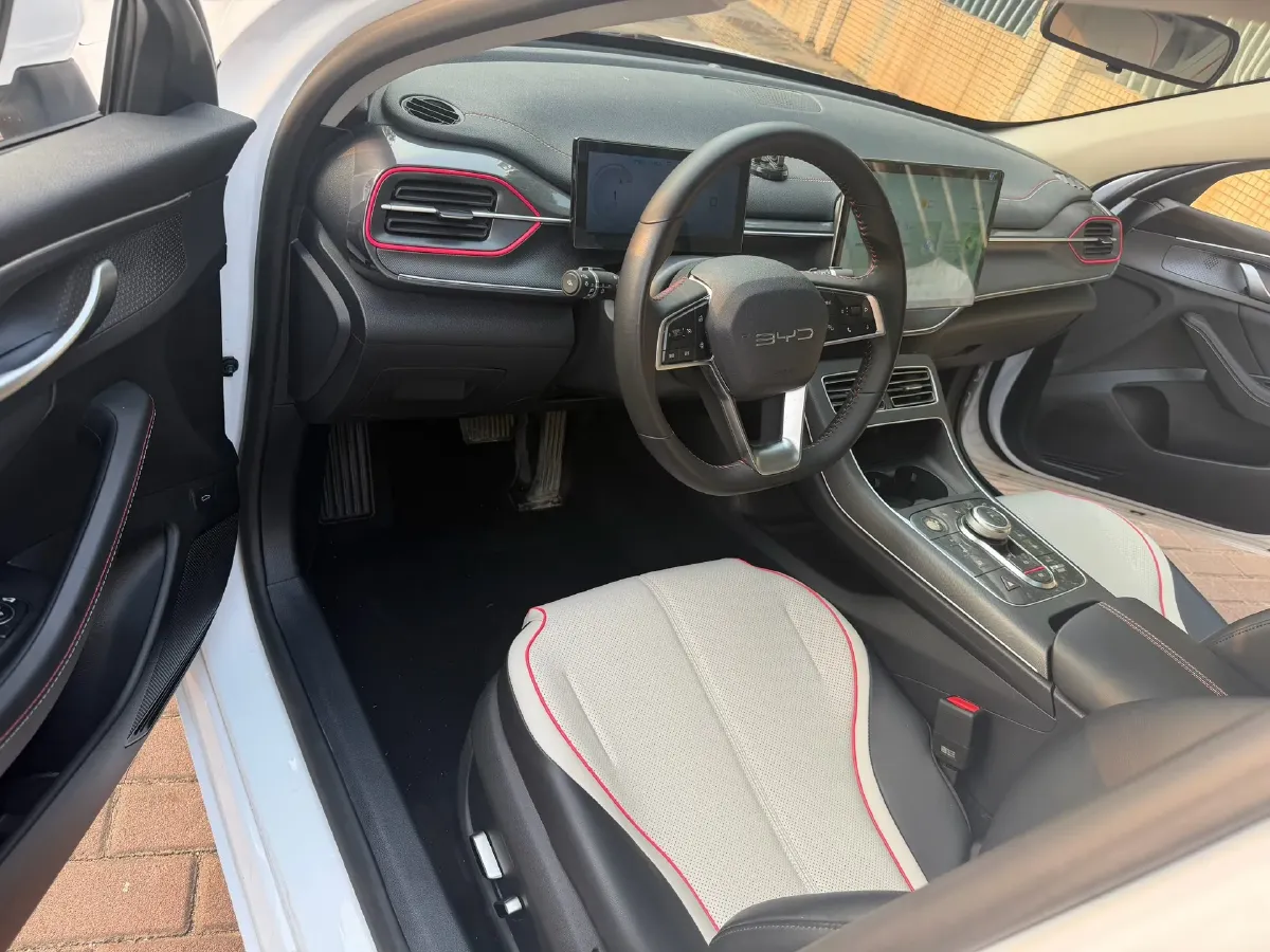 2022 Roewe RX5 MAX 1.5T 181HP L4 6AT,autocango,china used car exporter,china ev exporter,chinese used car exporter,chinese used ev exporter