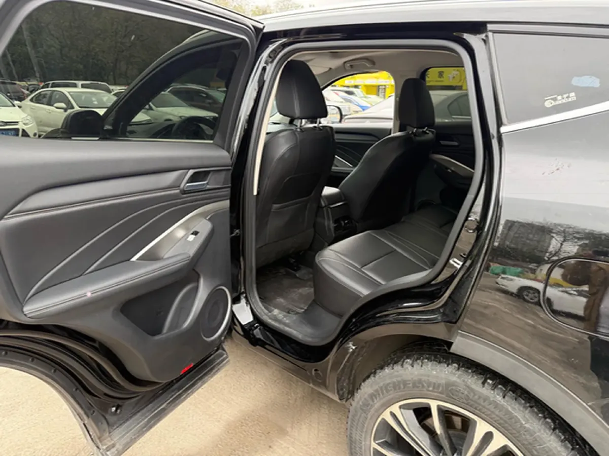 2021 WEY VV6 2.0T 227HP L4 7DCT,autocango,china used car exporter,china ev exporter,chinese used car exporter,chinese used ev exporter