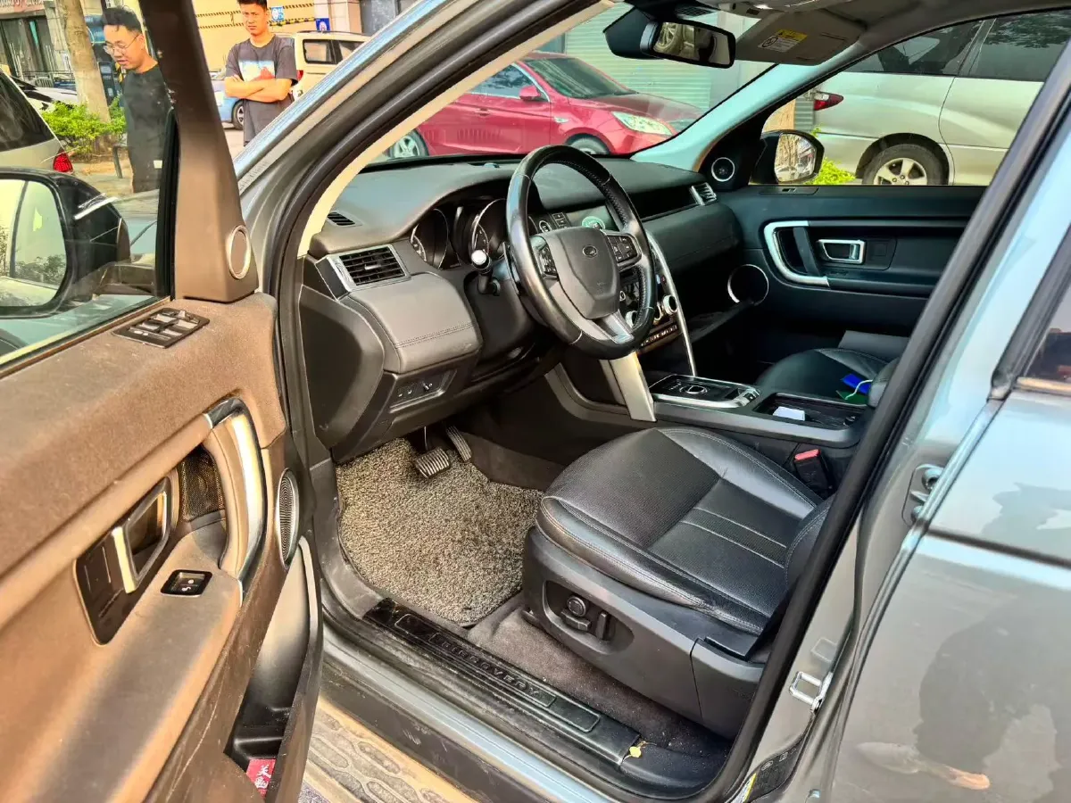 2018 Land Rover Discovery Sport 2.0T 241HP L4 9AT,autocango,china used car exporter,china ev exporter,chinese used car exporter,chinese used ev exporter