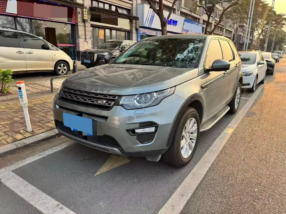 2018 Land Rover Discovery Sport 2.0T 241HP L4 9AT,autocango,china used car exporter,china ev exporter,chinese used car exporter,chinese used ev exporter