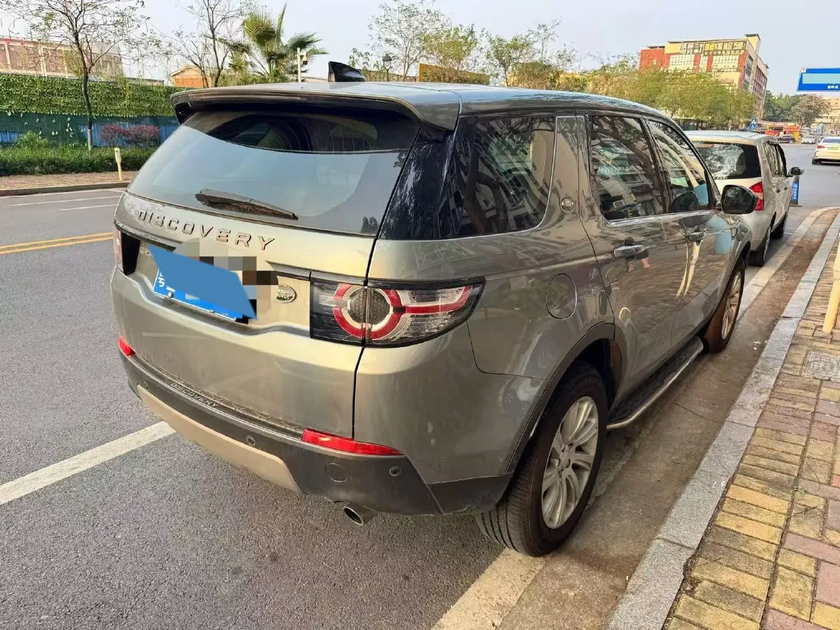 2018 Land Rover Discovery Sport 2.0T 241HP L4 9AT,autocango,china used car exporter,china ev exporter,chinese used car exporter,chinese used ev exporter