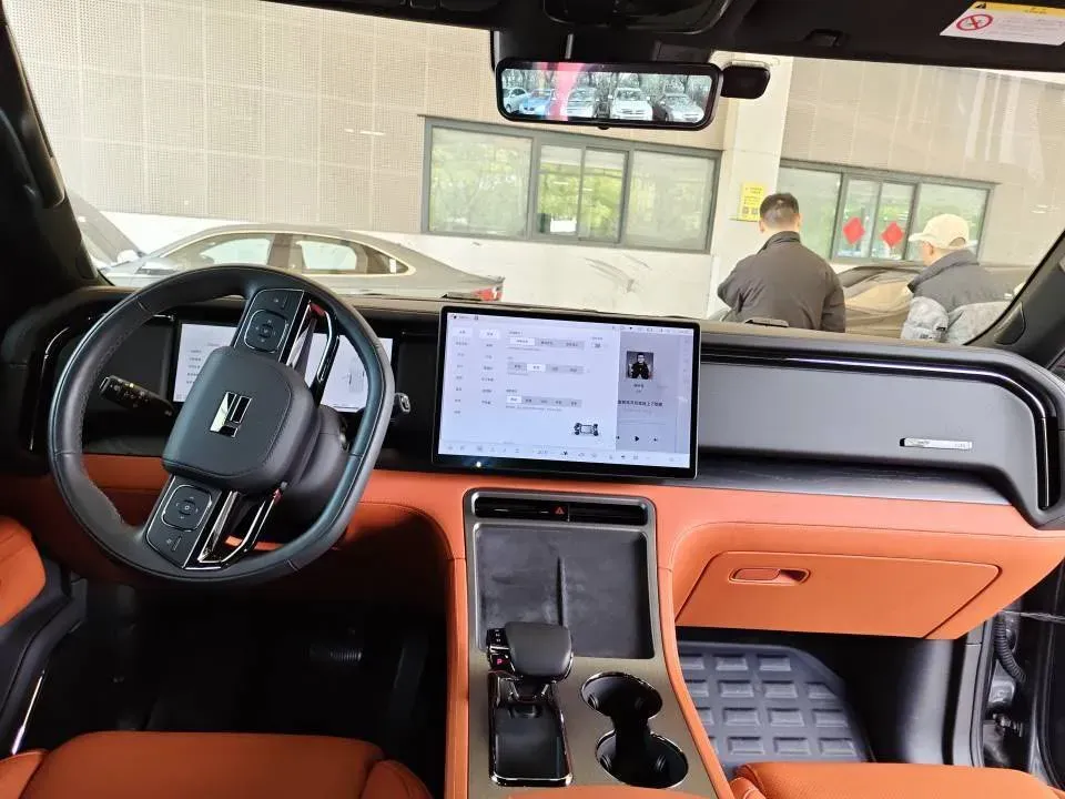 2023 ROXROX 01 1.5T 152HP L4 REEV 56.01KWH,autocango,china used car exporter,china ev exporter,chinese used car exporter,chinese used ev exporter