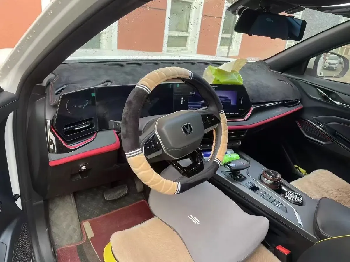 2025 ChangAn X5 PLUS 1.5T 188HP L4 7DCT,autocango,china used car exporter,china ev exporter,chinese used car exporter,chinese used ev exporter