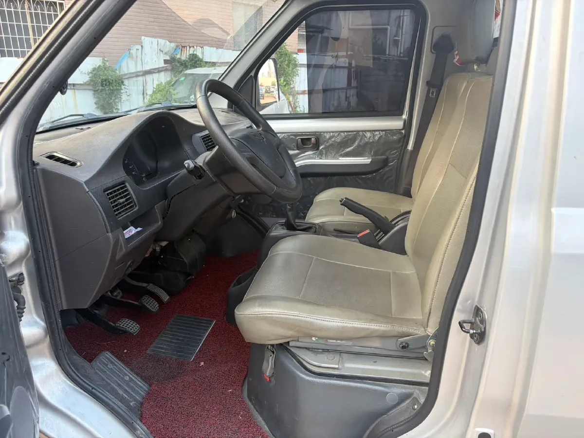 2023 WuLing RongGuang Mini Truck 1.5L 102HP L4 5MT,autocango,china used car exporter,china ev exporter,chinese used car exporter,chinese used ev exporter