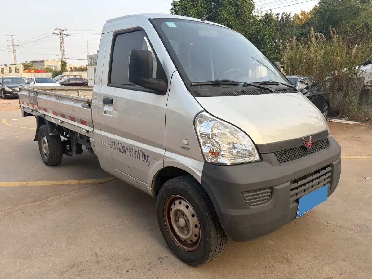 2023 WuLing RongGuang Mini Truck 1.5L 102HP L4 5MT,autocango,china used car exporter,china ev exporter,chinese used car exporter,chinese used ev exporter