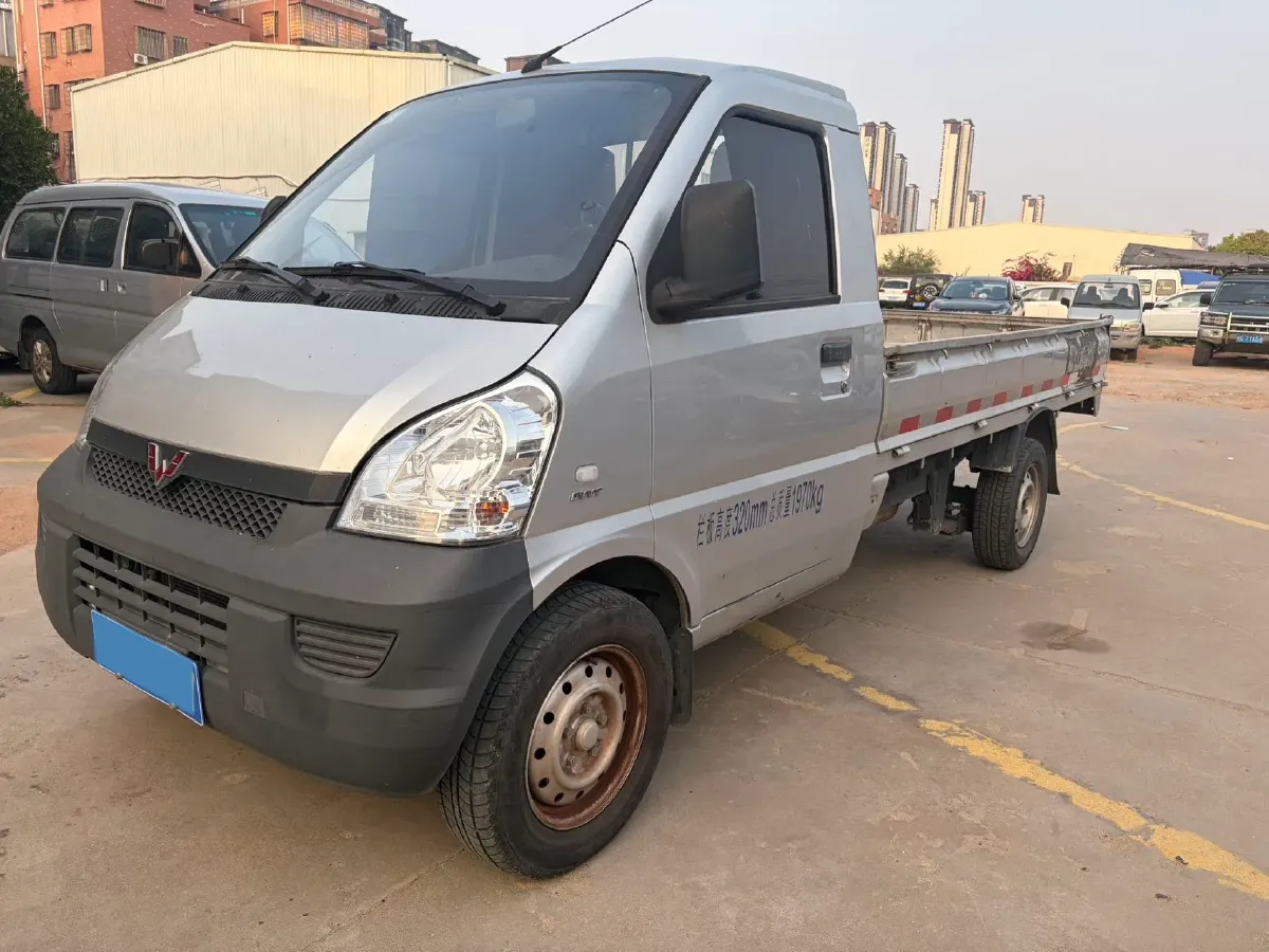 2023 WuLing RongGuang Mini Truck 1.5L 102HP L4 5MT,autocango,china used car exporter,china ev exporter,chinese used car exporter,chinese used ev exporter