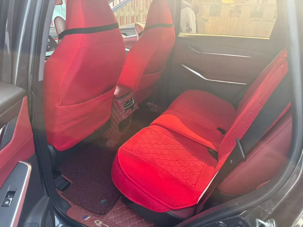 2022 ChangAn CS75 Plus 1.5T 188HP L4 8AT,autocango,china used car exporter,china ev exporter,chinese used car exporter,chinese used ev exporter