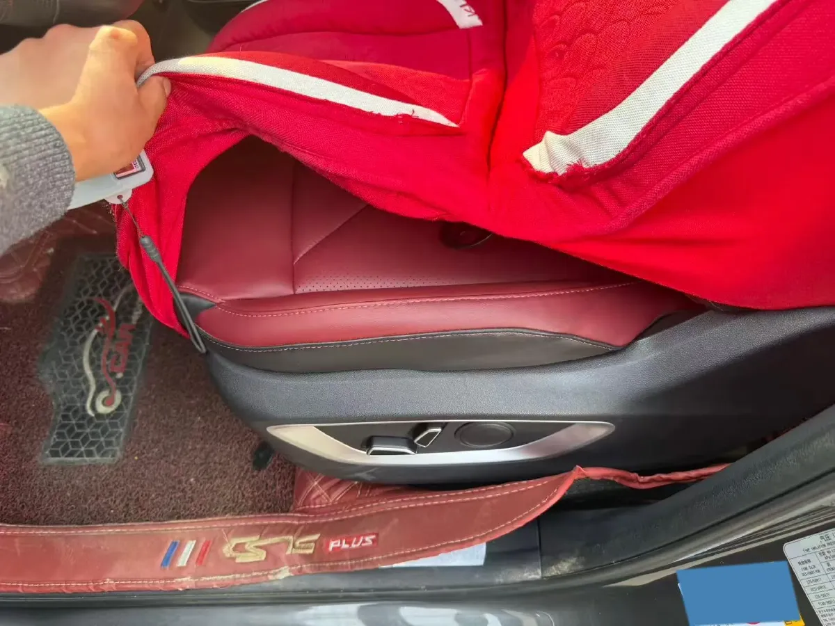 2022 ChangAn CS75 Plus 1.5T 188HP L4 8AT,autocango,china used car exporter,china ev exporter,chinese used car exporter,chinese used ev exporter