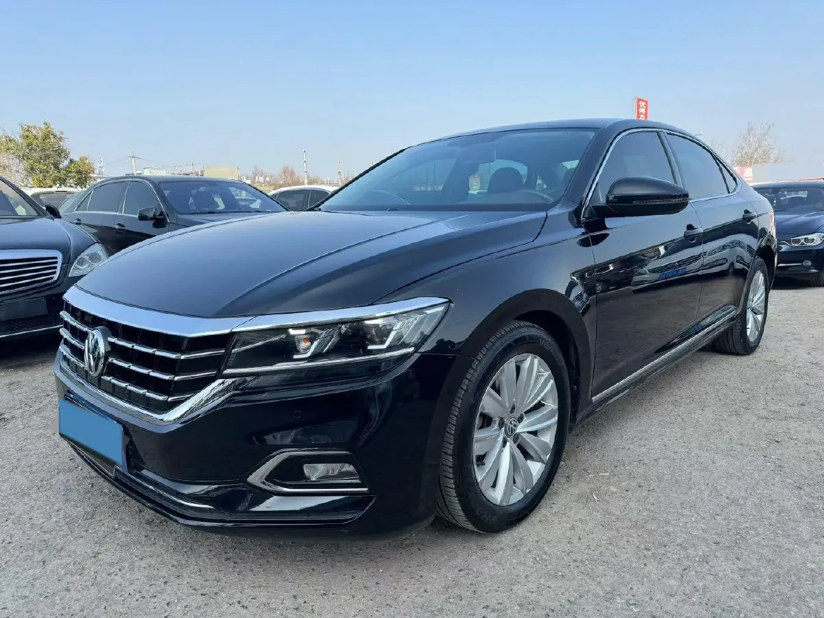 2020 Volkswagen Passat 2.0T 186HP L4 7DCT,autocango,china used car exporter,china ev exporter,chinese used car exporter,chinese used ev exporter