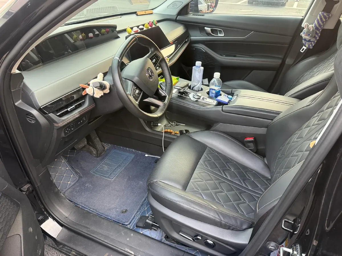 2021 ChangAn UNI-K 2.0T 233HP L4 8AT,autocango,china used car exporter,china ev exporter,chinese used car exporter,chinese used ev exporter