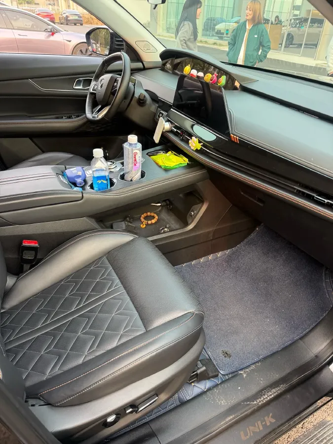 2021 ChangAn UNI-K 2.0T 233HP L4 8AT,autocango,china used car exporter,china ev exporter,chinese used car exporter,chinese used ev exporter