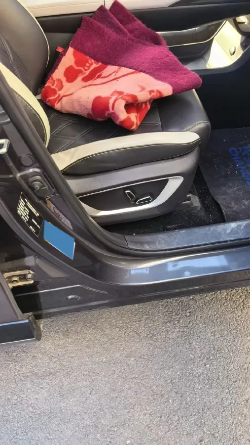 2023 ChangAn CS75 Plus 1.5T 188HP L4 8AT,autocango,china used car exporter,china ev exporter,chinese used car exporter,chinese used ev exporter