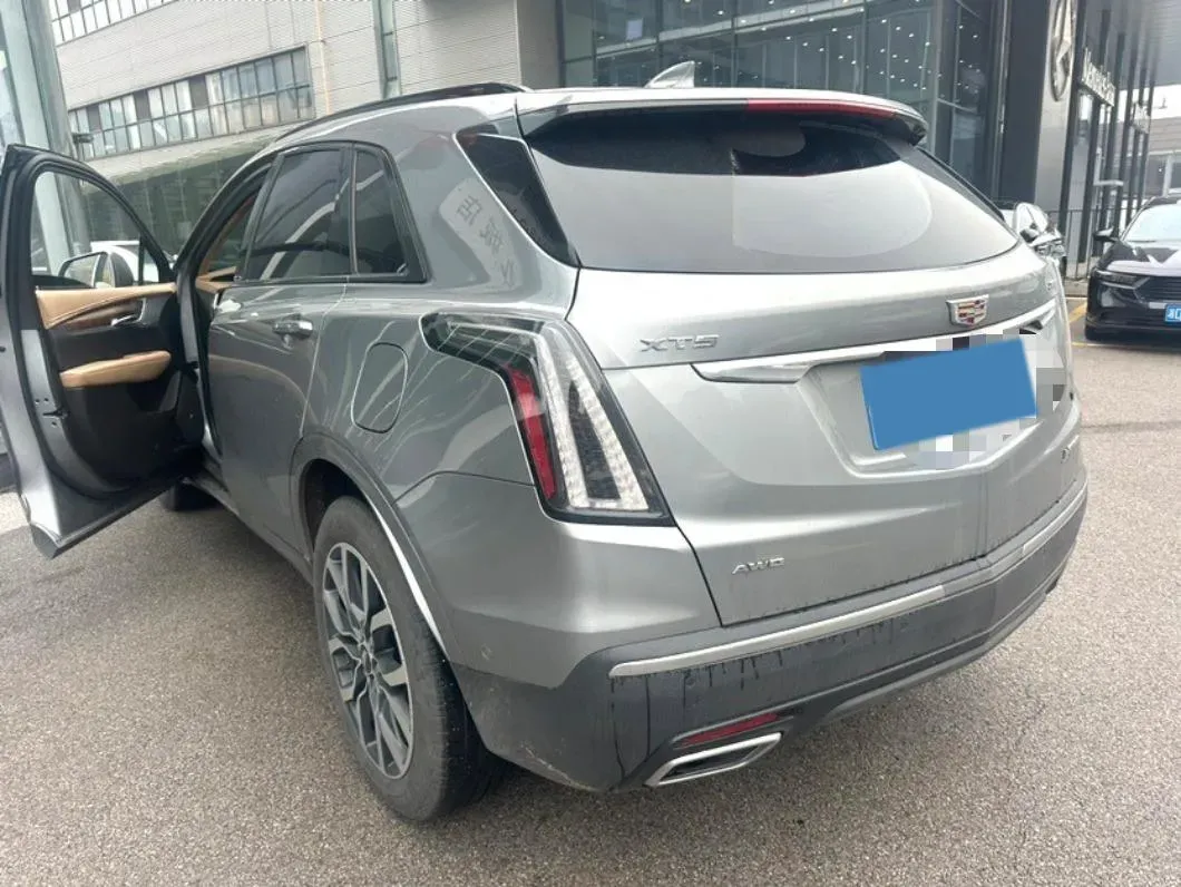2022 Cadillac XT5 2.0T 237HP L4 9AT,autocango,china used car exporter,china ev exporter,chinese used car exporter,chinese used ev exporter