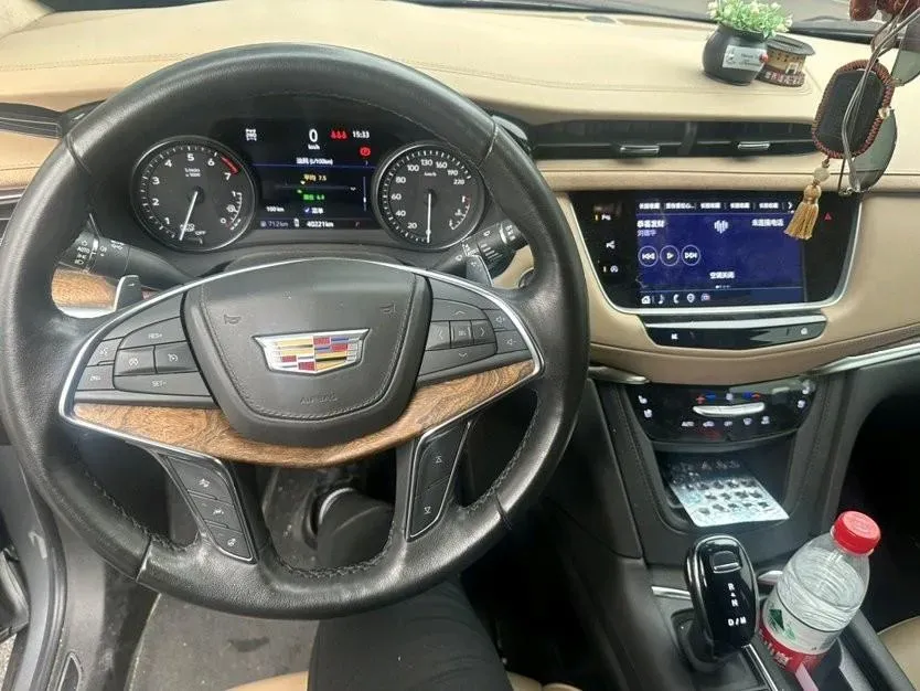 2022 Cadillac XT5 2.0T 237HP L4 9AT,autocango,china used car exporter,china ev exporter,chinese used car exporter,chinese used ev exporter