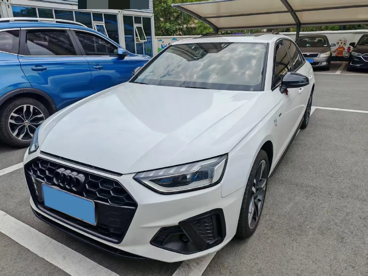 2023 Audi A4L 2.0T 190HP L4 7DCT,autocango,china used car exporter,china ev exporter,chinese used car exporter,chinese used ev exporter