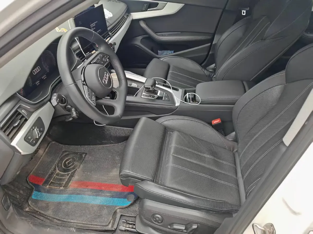 2023 Audi A4L 2.0T 190HP L4 7DCT,autocango,china used car exporter,china ev exporter,chinese used car exporter,chinese used ev exporter