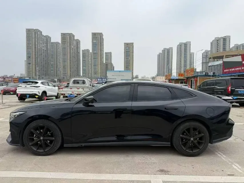 2022 ChangAn UNI-V 1.5T 188HP L4 7DCT,autocango,china used car exporter,china ev exporter,chinese used car exporter,chinese used ev exporter