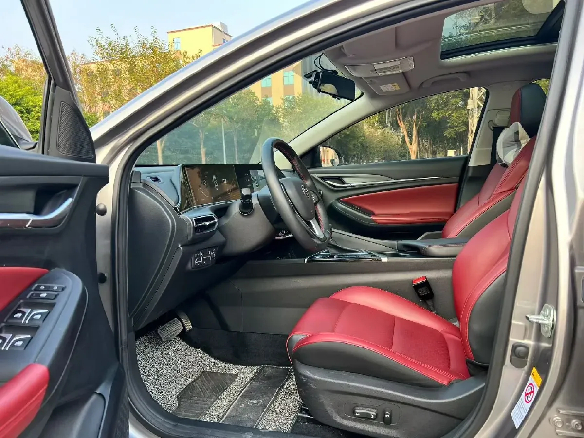 2020 ChangAn Eado 1.4T 158HP L4 7DCT,autocango,china used car exporter,china ev exporter,chinese used car exporter,chinese used ev exporter