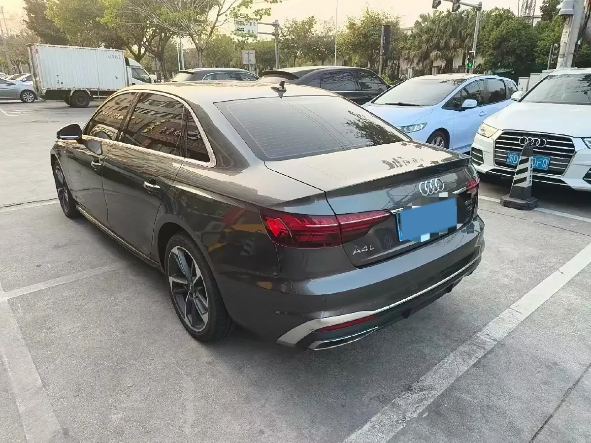 2020 Audi A4L 2.0T 190HP L4 7DCT,autocango,china used car exporter,china ev exporter,chinese used car exporter,chinese used ev exporter