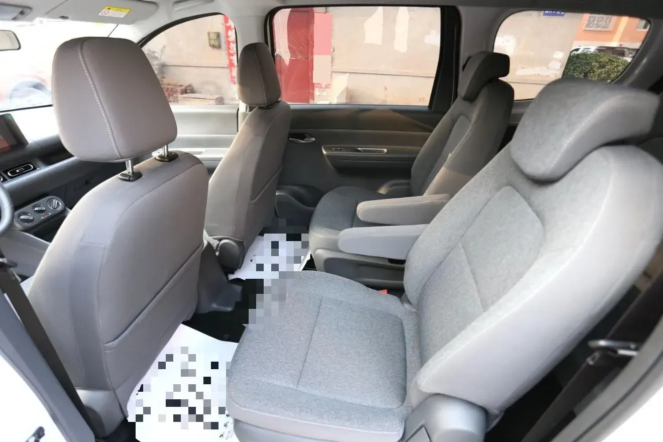 2025 WuLing HongGuang New Energy REEV 99HP REEV,autocango,china used car exporter,china ev exporter,chinese used car exporter,chinese used ev exporter