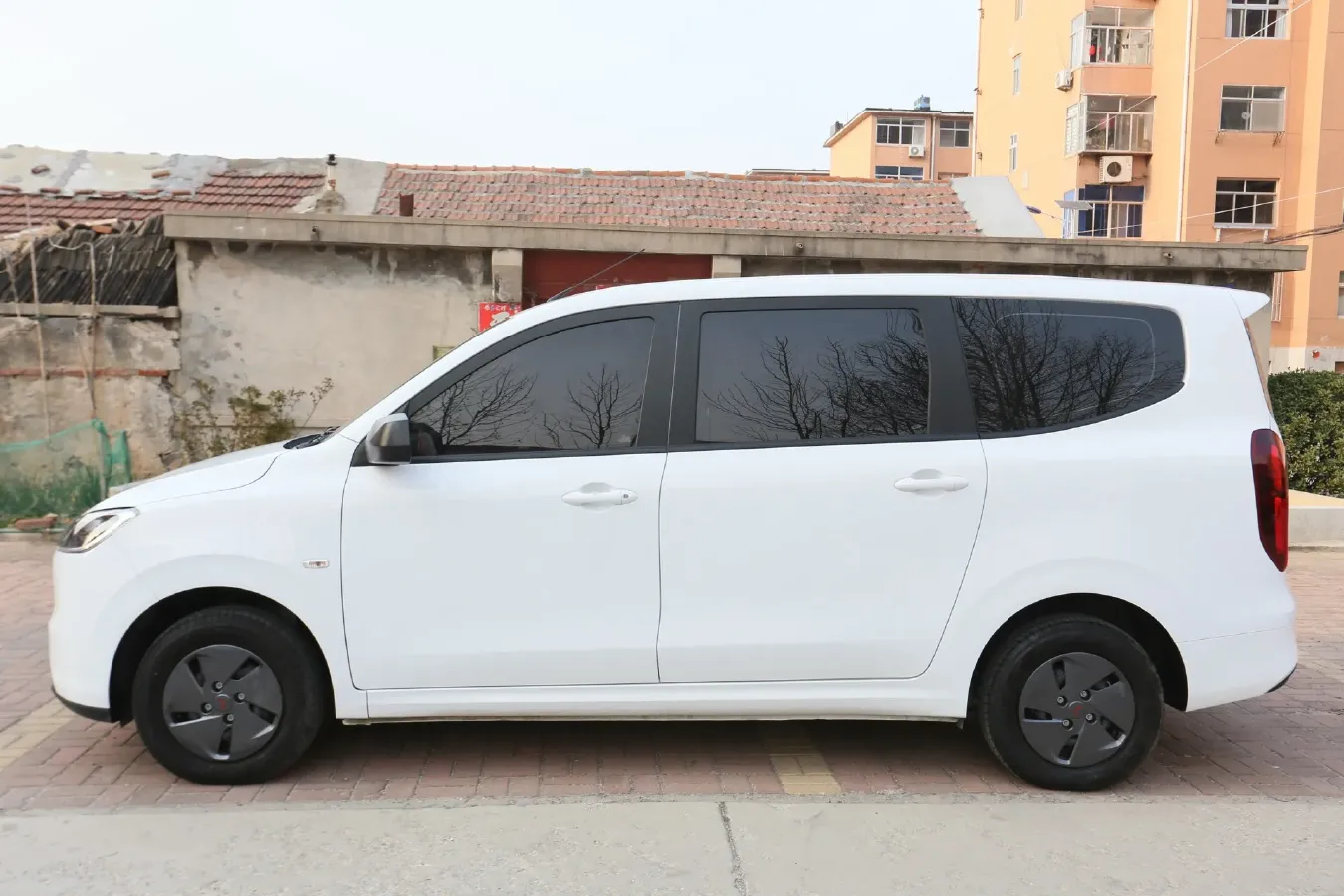 2025 WuLing HongGuang New Energy REEV 99HP REEV,autocango,china used car exporter,china ev exporter,chinese used car exporter,chinese used ev exporter