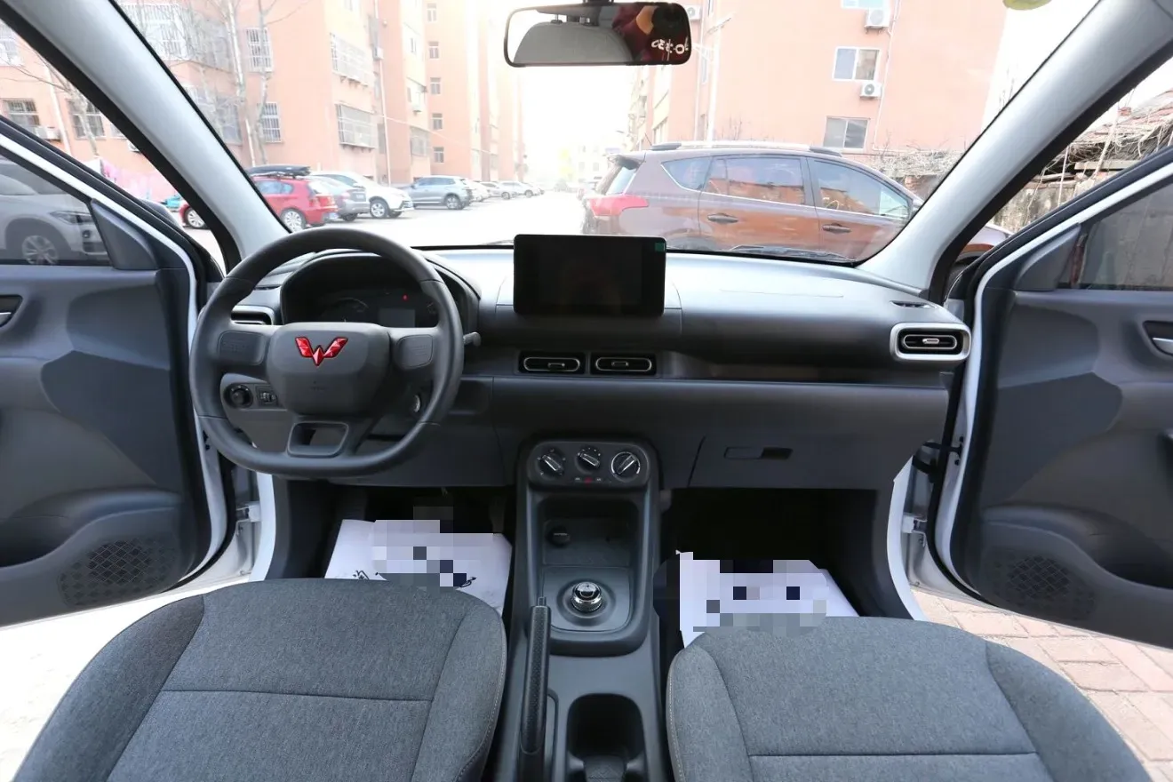 2025 WuLing HongGuang New Energy REEV 99HP REEV,autocango,china used car exporter,china ev exporter,chinese used car exporter,chinese used ev exporter