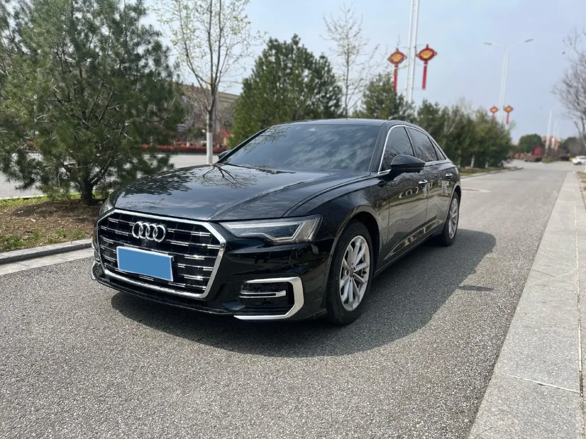 2019 Audi A6L 2.0T 190HP L4 7DCT,autocango,china used car exporter,china ev exporter,chinese used car exporter,chinese used ev exporter