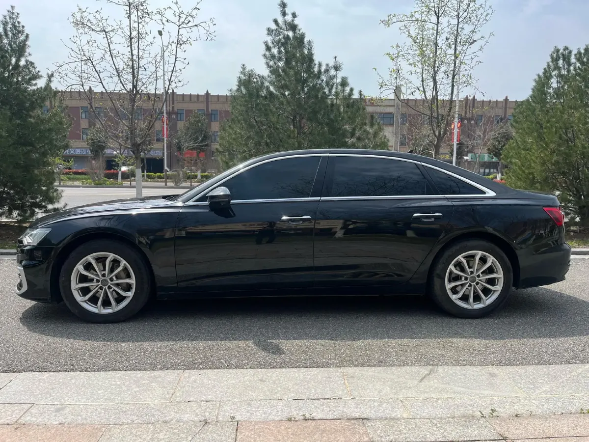 2019 Audi A6L 2.0T 190HP L4 7DCT,autocango,china used car exporter,china ev exporter,chinese used car exporter,chinese used ev exporter