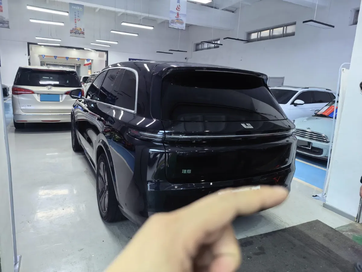 2024 Volvo S60 2.0T 197HP L4 7DCT,autocango,china used car exporter,china ev exporter,chinese used car exporter,chinese used ev exporter