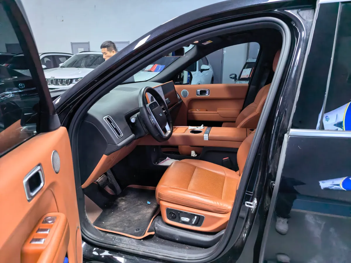 2024 Volvo S60 2.0T 197HP L4 7DCT,autocango,china used car exporter,china ev exporter,chinese used car exporter,chinese used ev exporter