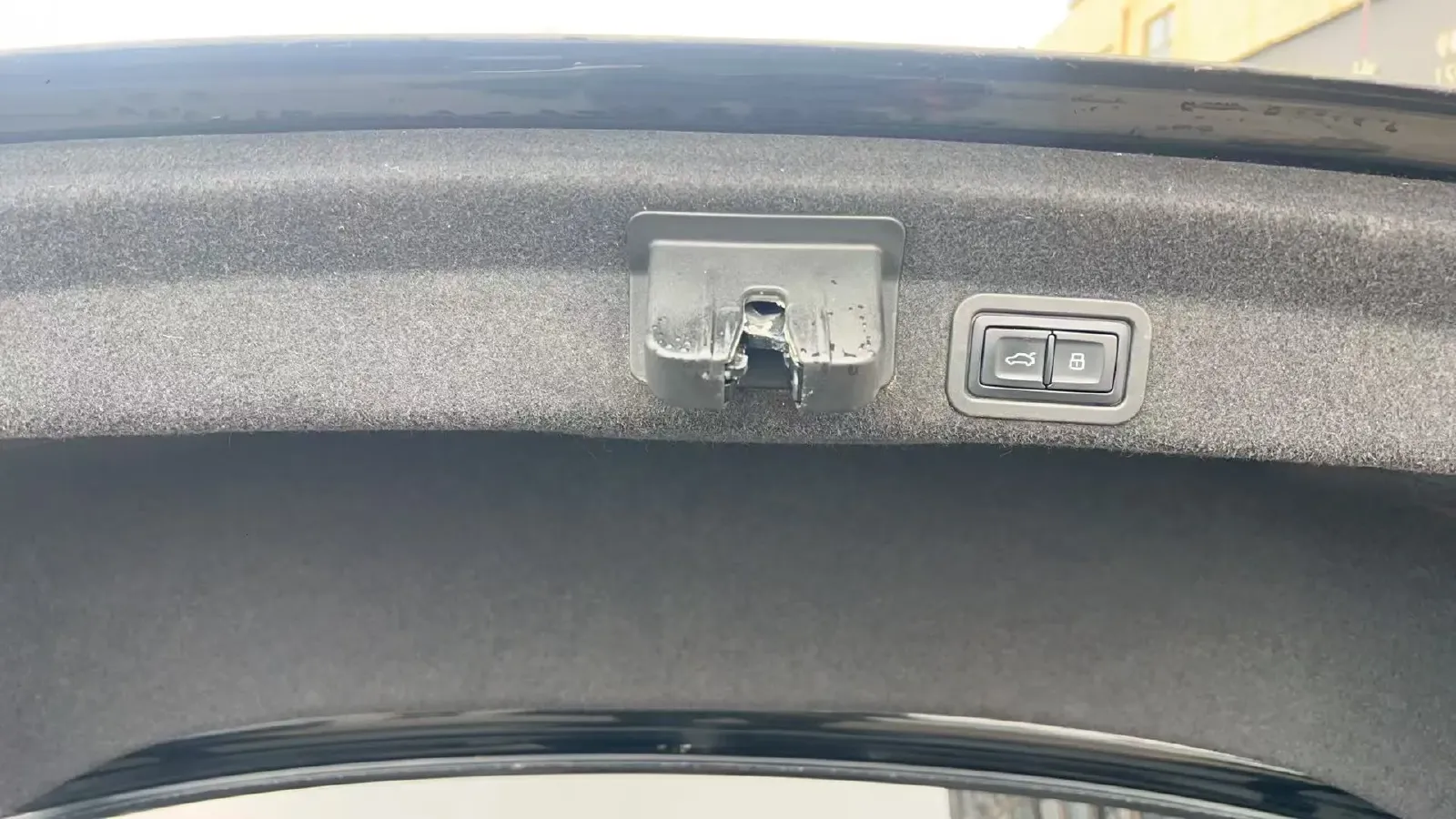 2023 Audi A6L 2.0T 245HP L4 7DCT,autocango,china used car exporter,china ev exporter,chinese used car exporter,chinese used ev exporter