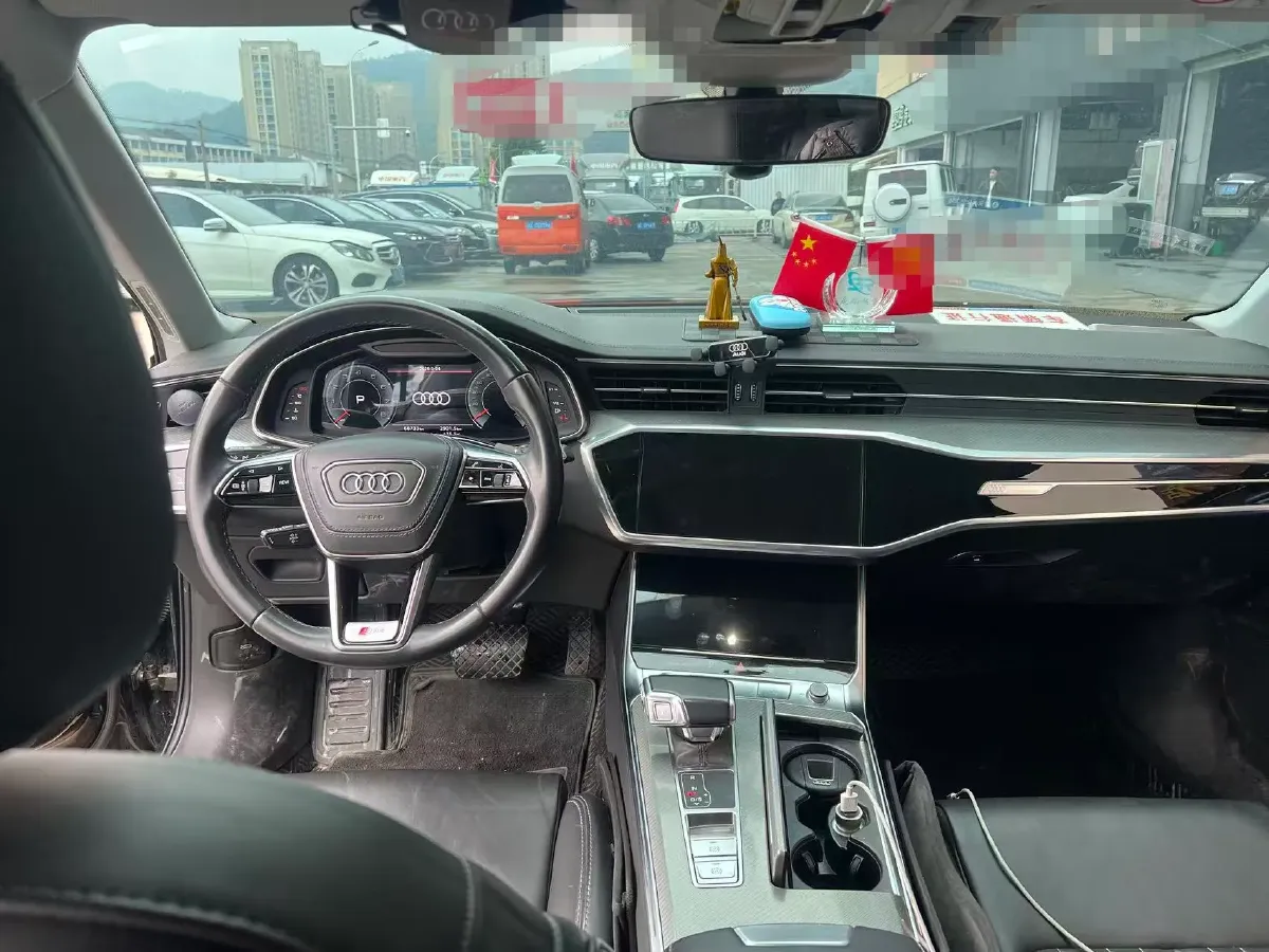 2023 Audi A6L 2.0T 245HP L4 7DCT,autocango,china used car exporter,china ev exporter,chinese used car exporter,chinese used ev exporter