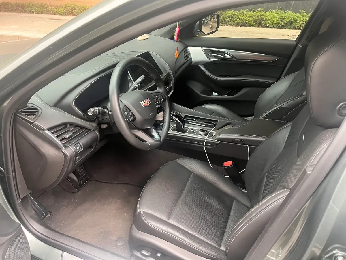 2023 Cadillac CT5 2.0T 237HP L4 10AT,autocango,china used car exporter,china ev exporter,chinese used car exporter,chinese used ev exporter