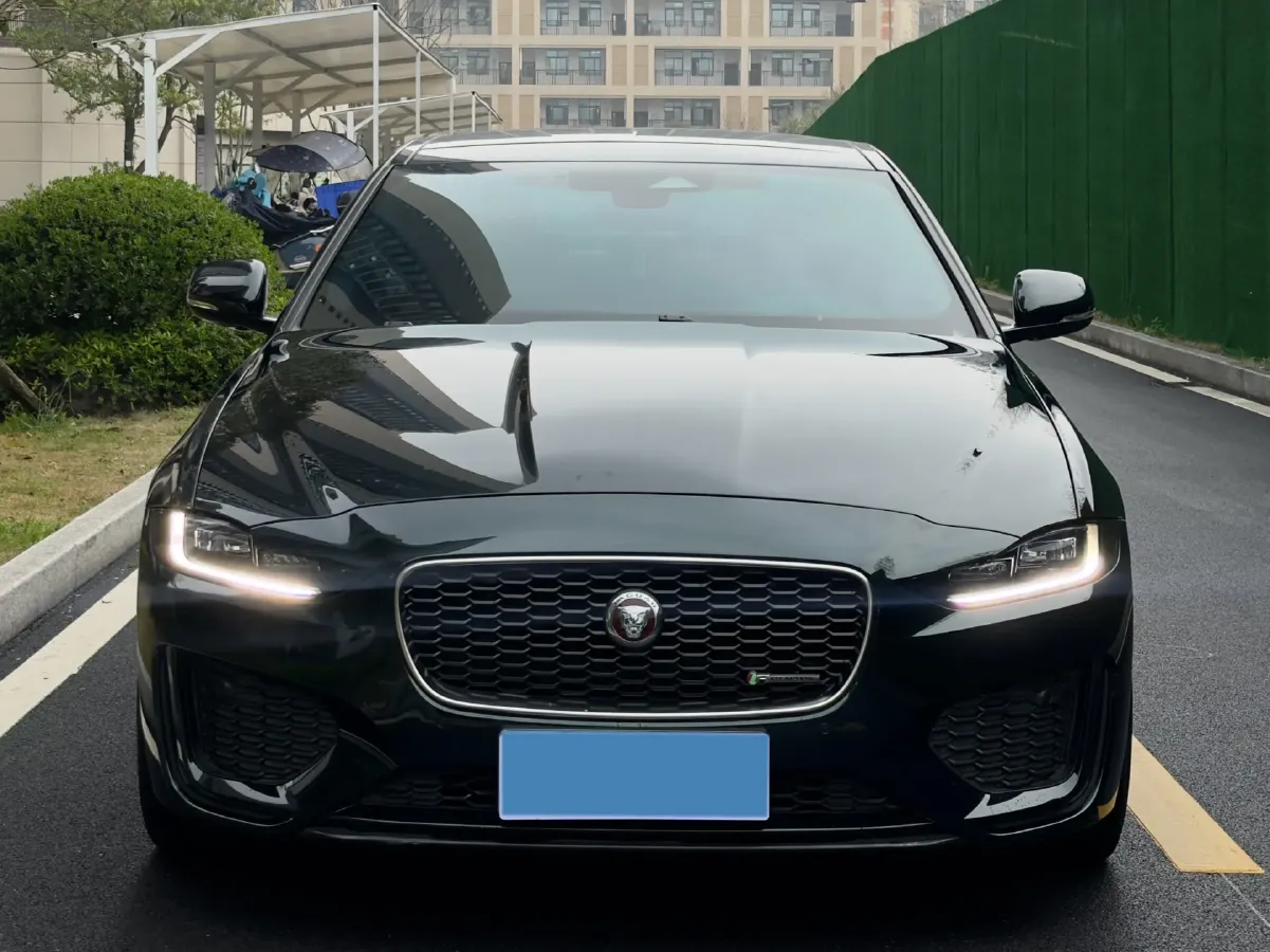 2021 Jaguar XEL 2.0T 250HP L4 8AT,autocango,china used car exporter,china ev exporter,chinese used car exporter,chinese used ev exporter