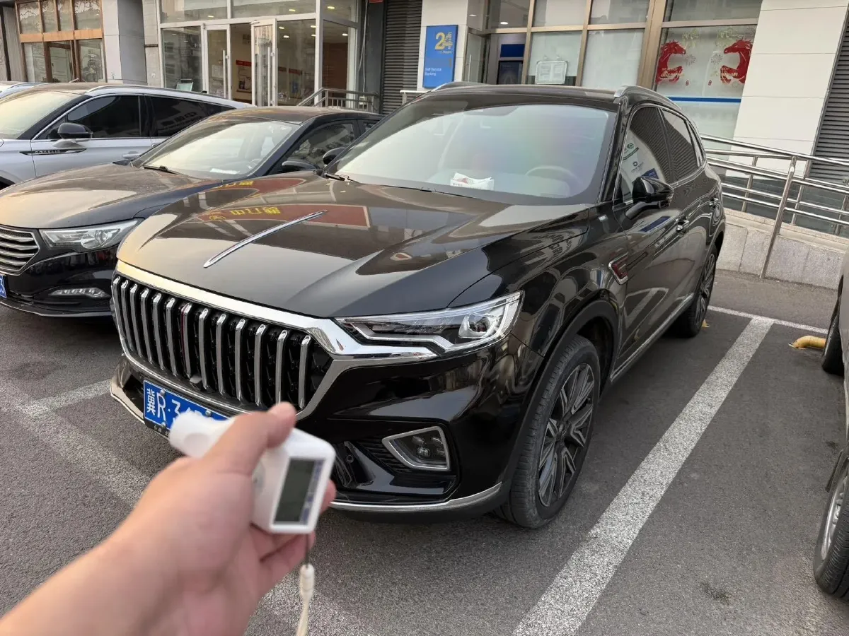 2022 HongQi HS5 2.0T 224HP L4 6AT,autocango,china used car exporter,china ev exporter,chinese used car exporter,chinese used ev exporter