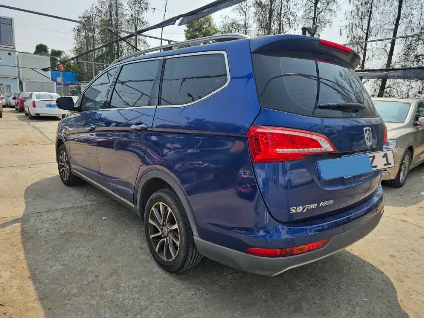 2017 BaoJun 730 1.5T 150HP L4 6MT,autocango,china used car exporter,china ev exporter,chinese used car exporter,chinese used ev exporter