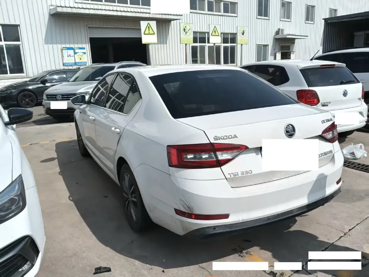 2018 Skoda Octavia 1.2T 116HP L4 7DCT,autocango,china used car exporter,china ev exporter,chinese used car exporter,chinese used ev exporter